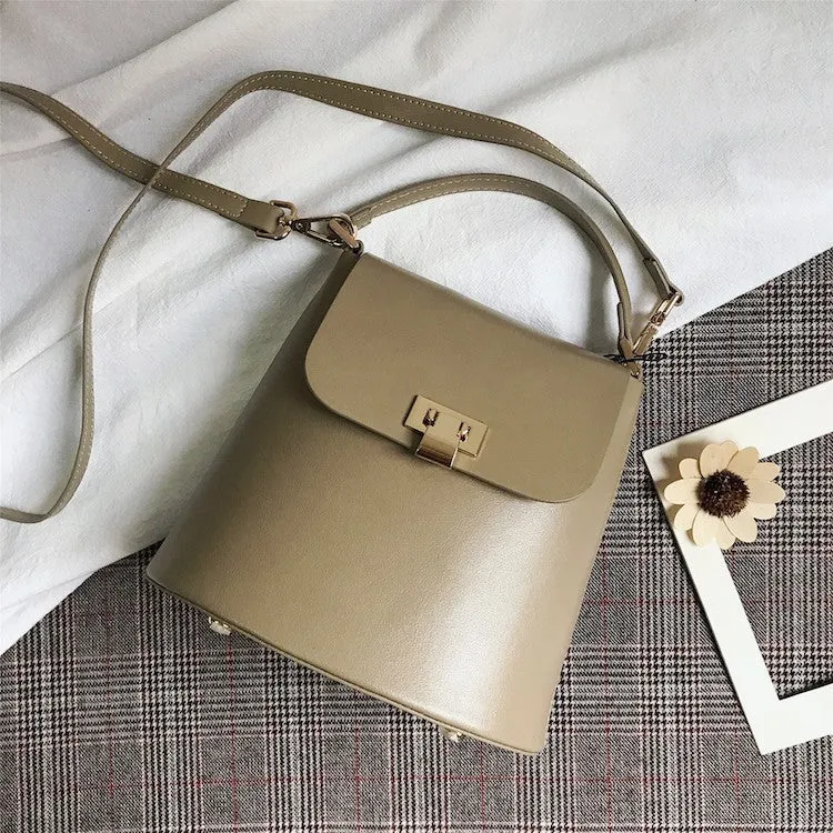Chic Womens Leather Crossbody Bags Leather Handbags for Women