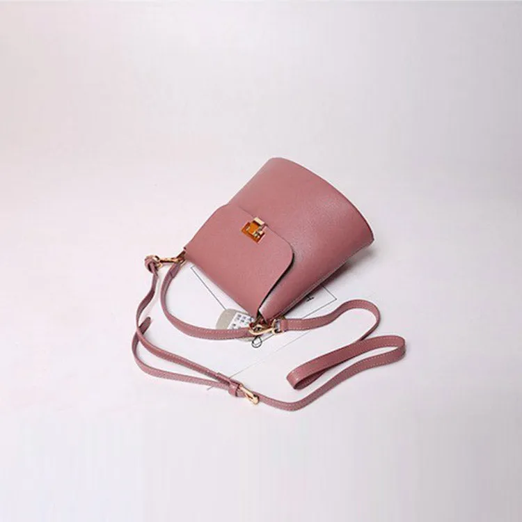 Chic Womens Leather Crossbody Bags Leather Handbags for Women