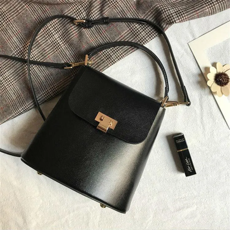 Chic Womens Leather Crossbody Bags Leather Handbags for Women