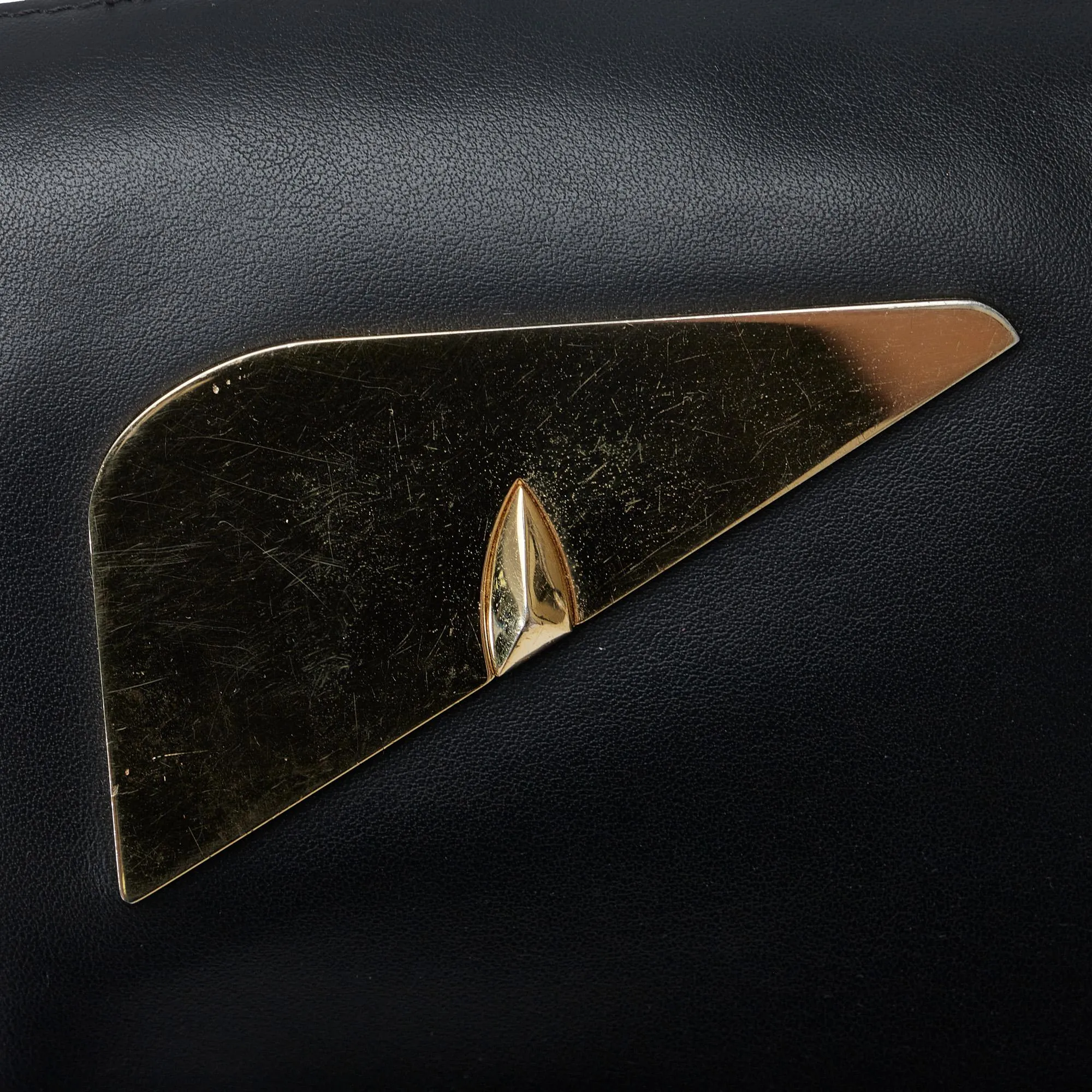 Fendi Monster Clutch (SHG-7cGwQW)