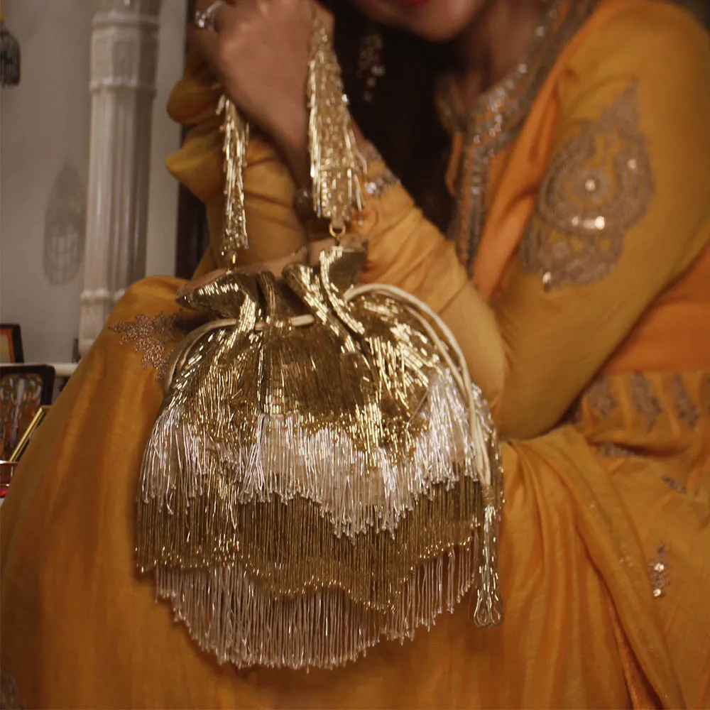 PANACHE POTLI PEERLESS GOLD WITH HANDLE