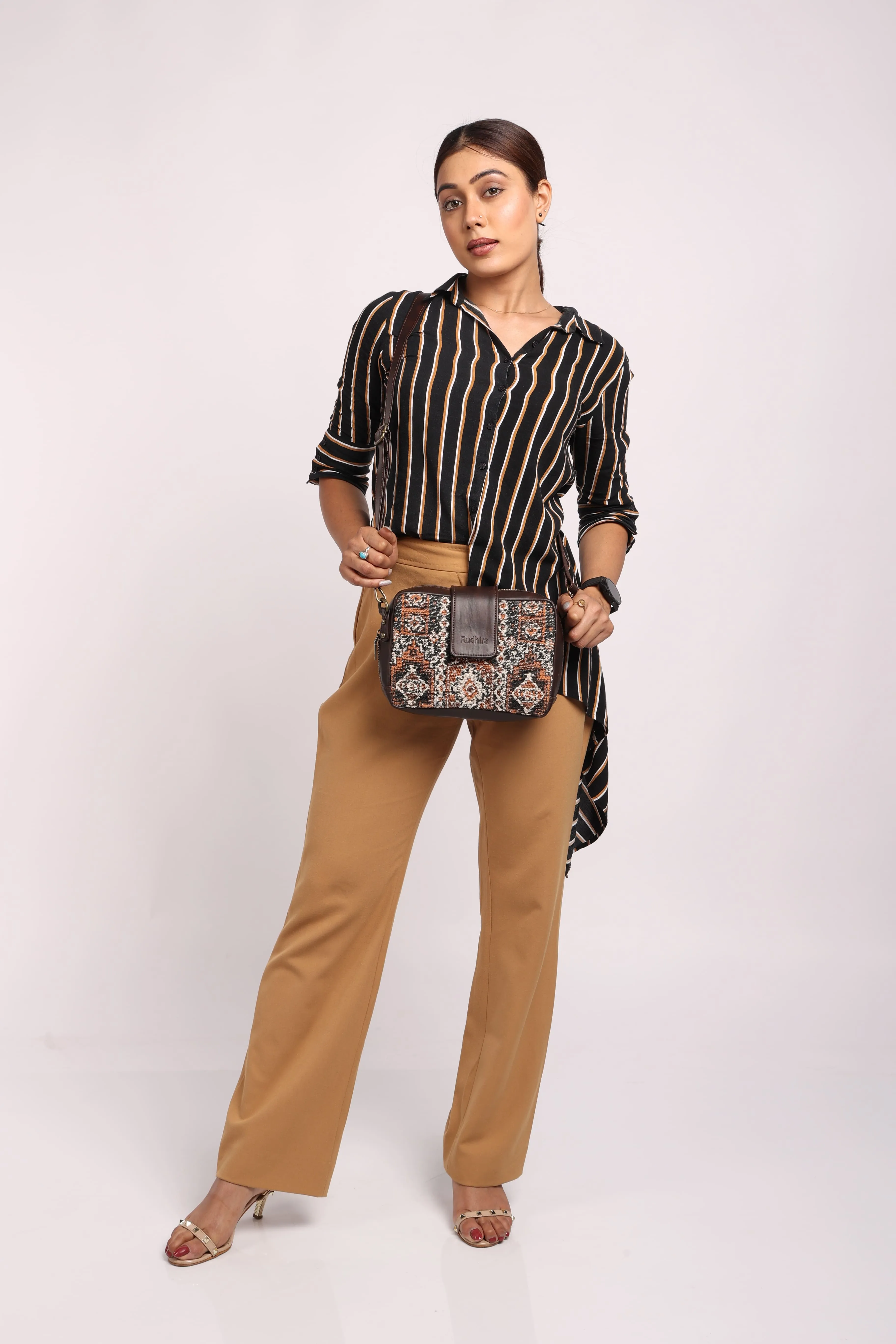 Rudhira Damask Print crossbody / sling bag